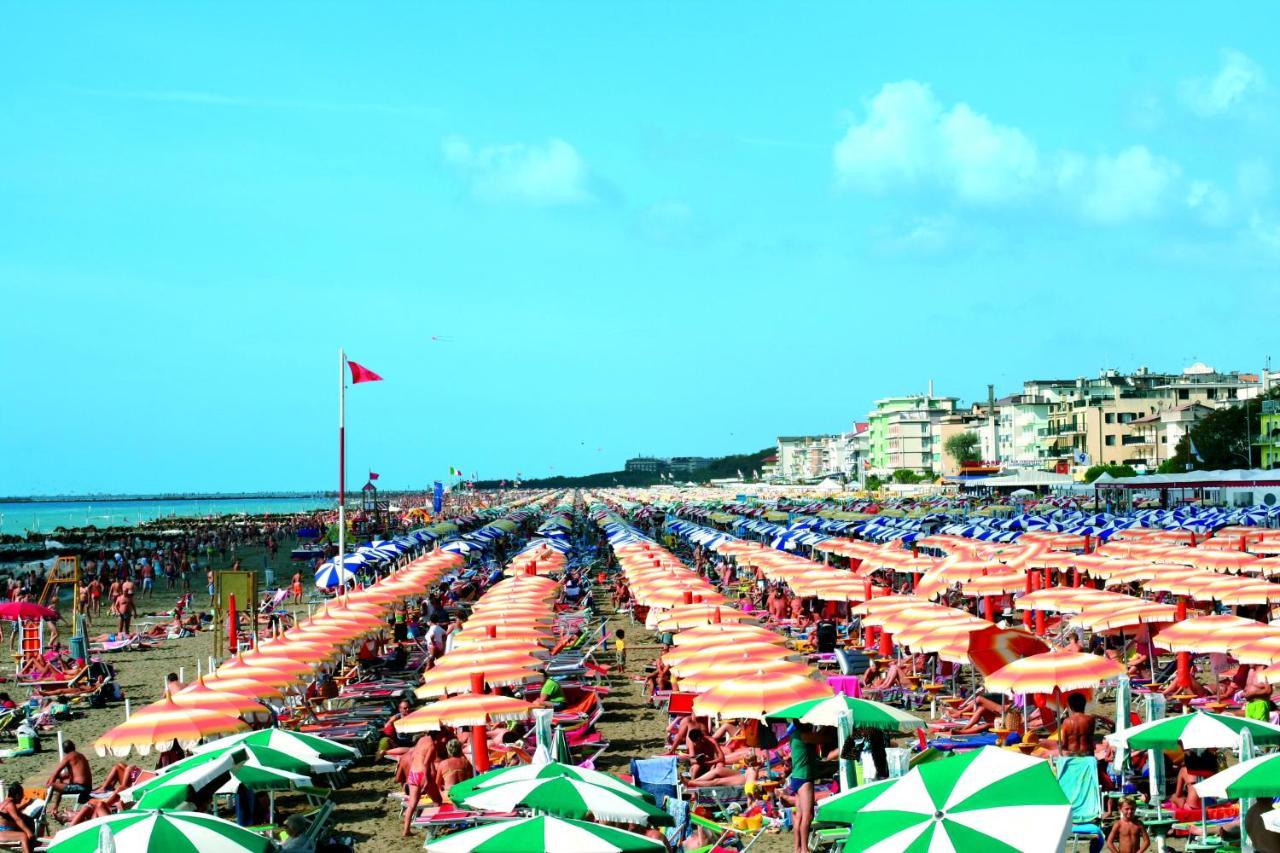 Ca' Mira Apartments Caorle Exteriér fotografie